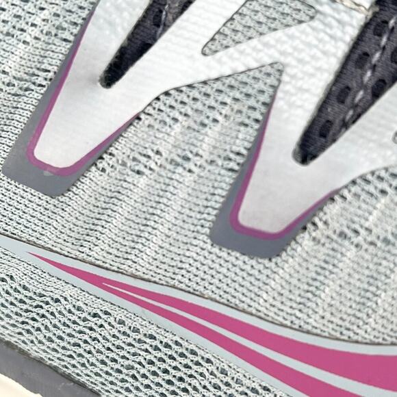 Saucony Triumph ISO 4 Running Sneakers Shoes Fog Grey Silver Purple Women 10 - Picture 11 of 13
